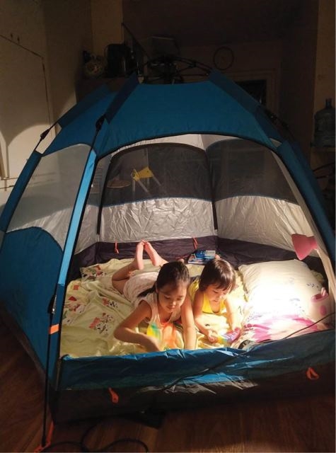 “Camping at home” - ở nhà vẫn vui