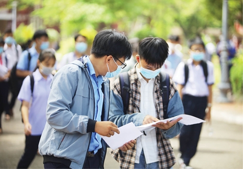 Thực hiện Nghị quyết 54 - NQ TW của Bộ Chính trị Tầm nhìn xa cho giáo dục Thừa Thiên Huế