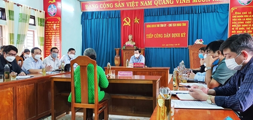 Bí thư Tỉnh ủy Lê Trường Lưu tiếp dân tại huyện A Lưới