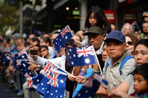 Thiếu nhân công, Australia dự kiến tái khởi động tiếp nhận người di cư