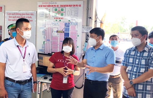 Lãnh đạo tỉnh kiểm tra công tác phòng, chống COVID-19 tại Khu Công nghiệp Phú Bài