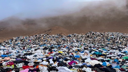 Chile và những bãi rác thời trang nhanh gây ô nhiễm môi trường