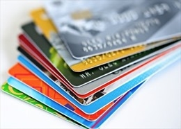 Không có quy định dừng hoặc từ chối giao dịch thẻ đối với thẻ từ nội địa đang lưu hành