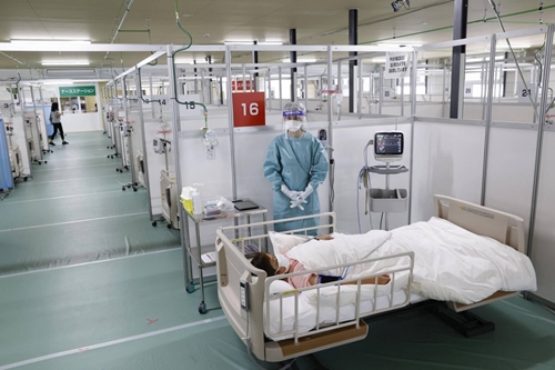 Nhật Bản tăng cường hệ thống y tế để đối phó các đợt tái bùng phát COVID-19