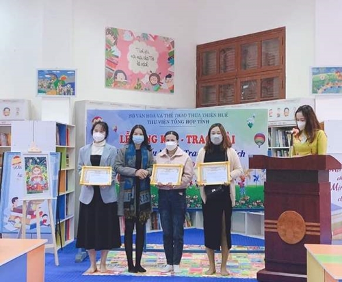 More than 700 students participated in children s competition on drawing from books