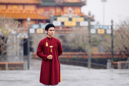 Giới thiệu áo dài Huế tại Năm Du lịch quốc gia – Ninh Bình