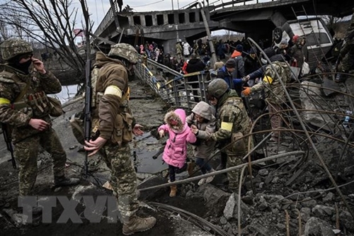 Liên Hiệp quốc ước tính 4 triệu người sẽ sơ tán khỏi Ukraine