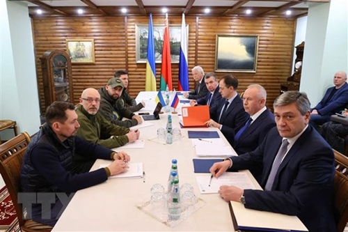 Vòng đàm phán thứ 3 Nga-Ukraine đạt tiến triển nhỏ về sơ tán dân