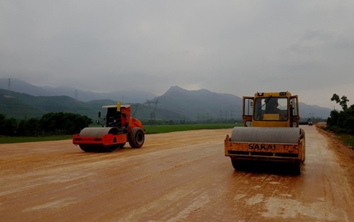 Rà soát tiến độ các gói thầu Dự án cao tốc Cam Lộ - La Sơn