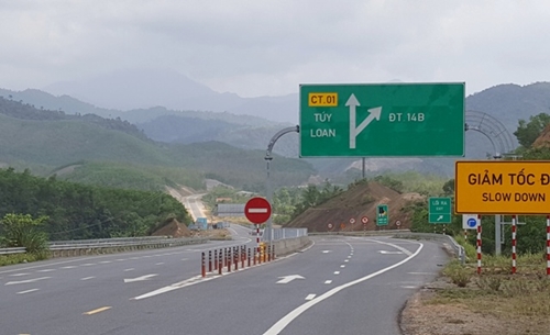Đề xuất đưa cao tốc La Sơn-Túy Loan vào sử dụng ngày 12 4