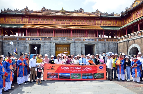 Hue tourism welcomes more than 1,100 MICE tourists