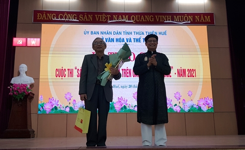 Tác giả Minh Khiêm giành giải Nhất cuộc thi sáng tác lời mới cho Ca Huế