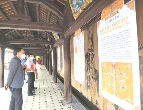 Triển lãm bản Kiều chép tay của Hoàng gia triều Nguyễn
