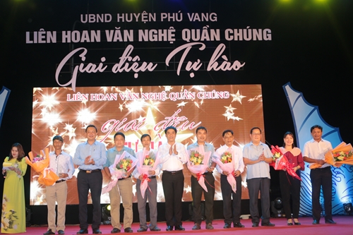 Bế mạc và trao giải Liên hoan văn nghệ quần chúng giai điệu tự hào huyện Phú Vang