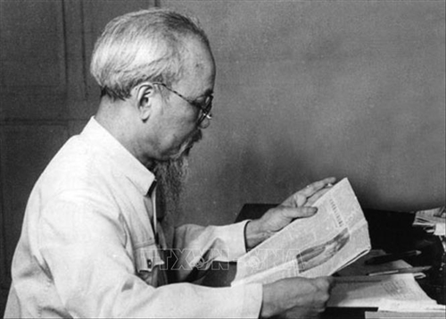 132 năm Ngày sinh Chủ tịch Hồ Chí Minh  Người là tình yêu thiết tha nhất