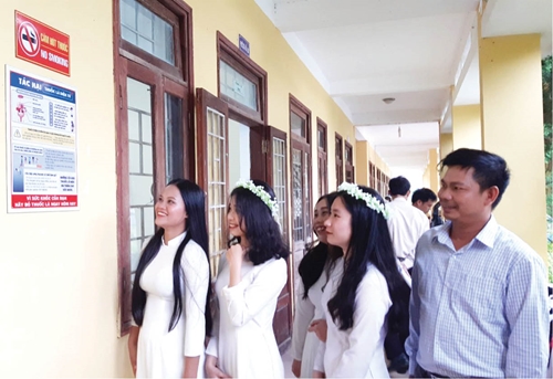 Trường Sơn – Ngôi trường không khói thuốc
