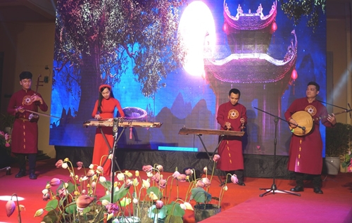 Vietnam Summer Fair 2022 art and costume show