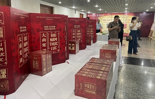 Ra mắt bộ sách “Đại Nam thực lục” và triển lãm về Quốc sử quán triều Nguyễn