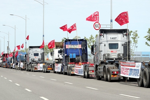 Hàn Quốc Tài xế xe tải đình công, các ngành công nghiệp đối mặt thiệt hại 1,2 tỷ USD