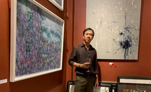 35 works of Hue painters displayed in Ho Chi Minh City