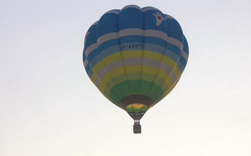 20 khinh khí cầu bay biểu diễn, phục vụ khách dịp Festival Huế