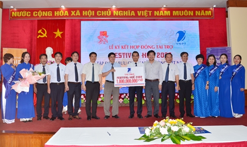 Tập đoàn Bưu chính Viễn thông Việt Nam VNPT tài trợ 1 tỷ đồng cho Festival Huế 2022