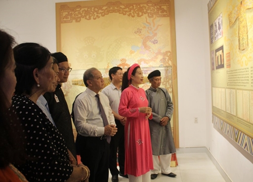 Triển lãm hơn 100 tư liệu, hiện vật về “Chế độ Y quan triều Nguyễn”