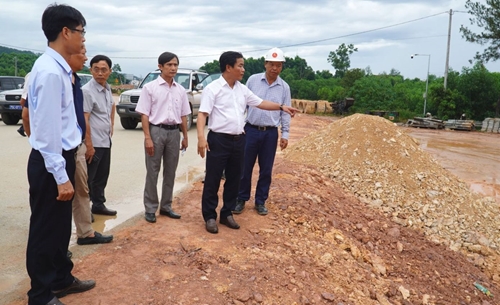Chủ tịch UBND tỉnh Nguyễn Văn Phương kiểm tra tình hình thực hiện một số dự án