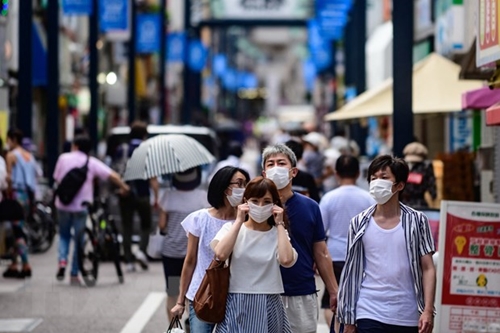 Nhật Bản lần đầu tiên ghi nhận hơn 200 000 ca nhiễm COVID-19 hàng ngày