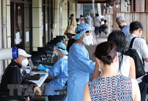 Hàn Quốc Số ca nhiễm COVID-19 mới tiếp tục vượt ngưỡng 100 000 ca
