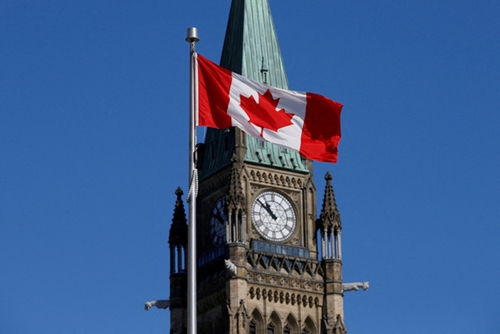 Canada trên đà cấp thường trú nhân cho hơn 430 000 người trong năm 2022