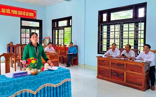 HĐND huyện A Lưới chủ trì phiên tiếp công dân định kỳ tại xã Hồng Thủy