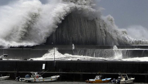 Nhật Bản ban bố cảnh báo đặc biệt trước siêu bão Nanmadol
