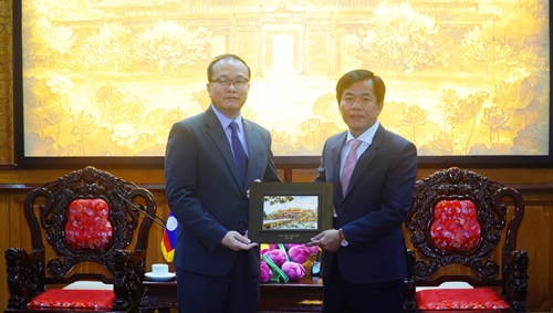 Phát huy mối quan hệ tốt đẹp giữa Thừa Thiên Huế và các địa phương của Lào