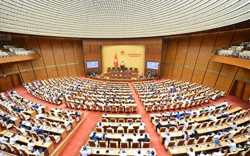 Ngày 7 11, Quốc hội thảo luận về 2 dự thảo Nghị quyết và 2 dự án Luật