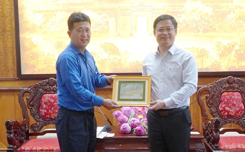 Phó Chủ tịch Thường trực UBND tỉnh Nguyễn Thanh Bình tiếp xã giao Phó Tổng lãnh sự Nhật Bản