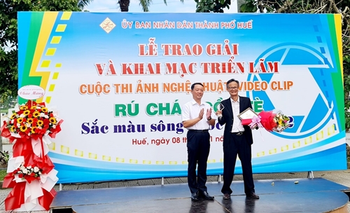 Awards ceremony for the contest “Ru Cha - Con Te, the Colors of water 2022”