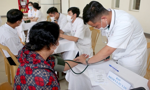 Cập nhật kiến thức bệnh gan mạn cho 100 bệnh nhân và người dân