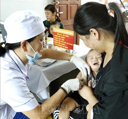 Phân bổ trên 430 000 liều vaccine sởi, ho gà-bạch hầu-uốn ván để tiêm chủng mở rộng cho trẻ em