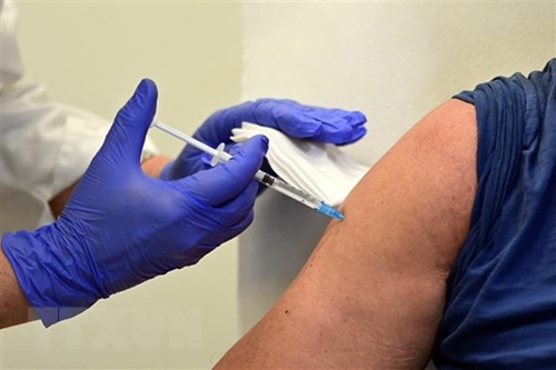 Vaccine COVID-19 tăng cường có thể giúp hạn chế nguy cơ nhập viện