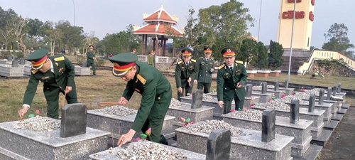 Tưởng niệm, tri ân các anh hùng liệt sĩ tại Nghĩa trang liệt sĩ huyện Phú Vang