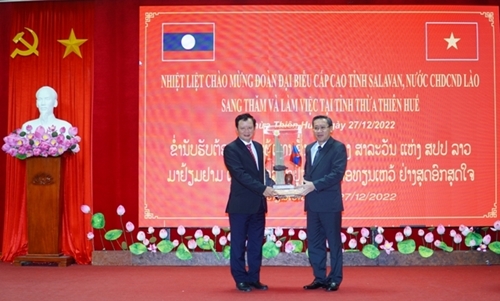 Approving cooperation agreement between Thua Thien Hue and Salavan in the period of 2022 - 2026