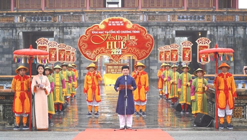 Công bố Festival Huế 2023 và tái hiện lễ Ban sóc triều Nguyễn