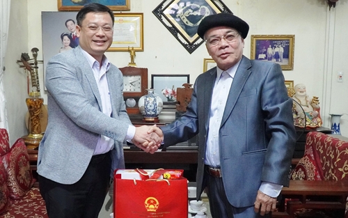 Phó Chủ tịch Thường trực UBND tỉnh Nguyễn Thanh Bình chúc tết nguyên lãnh đạo UBND tỉnh