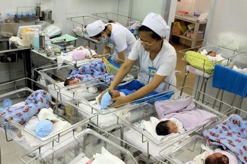 Gần 2 500 trẻ chào đời trong ngày mùng 1 Tết Quý Mão 2023