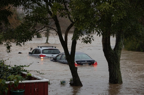 New Zealand Thiệt hại lên đến hàng triệu USD do lũ lụt gây ra ở Auckland