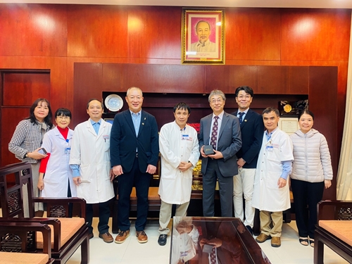 Thúc đẩy hợp tác điều trị nhi khoa với các giáo sư Nhật Bản