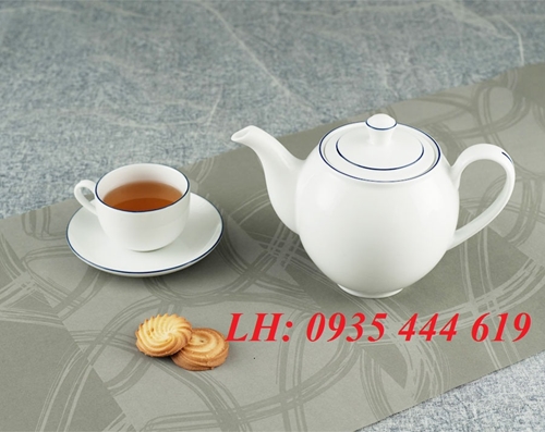 Bộ ấm trà in logo gốm sứ làm quà tặng doanh nghiệp tại Quảng Bình